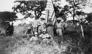 Theodore Roosevelt and members of the Smithsonian-Theodore Roosevelt African Expedition, 1909. (From SI Archives RU 95)