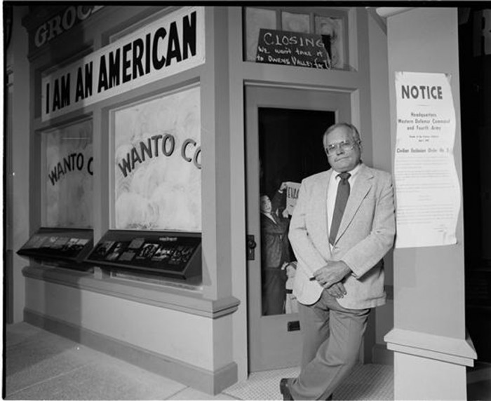 Curator Tom Crouch and part of the exhibition "A More Perfect Union." (Photo by Richard Strauss as featured in the Torch, September 1989 )