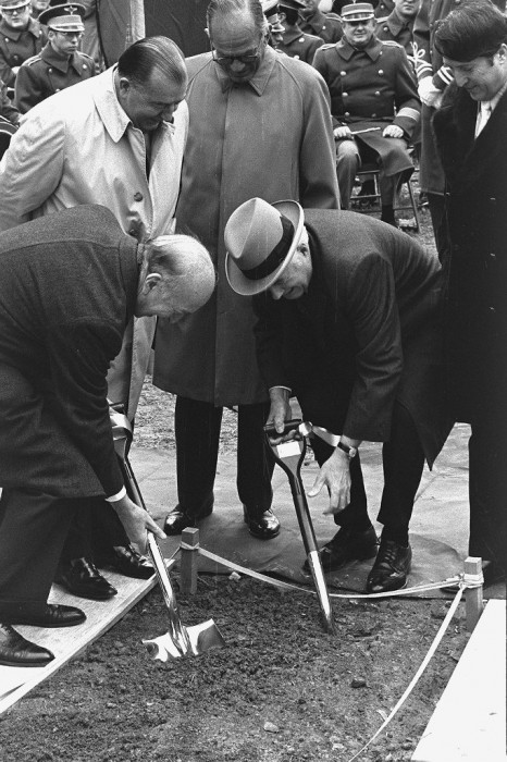 National Air and Space Museum groundbreaking with (from left, front) Secretary S. Dillon Ripley and Warren Burger, and (back ) Jennings Randolph, J. William Fullbright and Kenneth Gray, (Photo by Victor Krantz, as featured in the Torch, January 1973.)