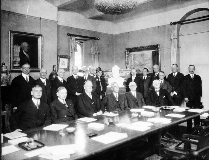 Front Row (l-r): Senator George W. Pepper, Vice President Charles G. Dawes, Chief Justice William H. Taft, Senator Reed Smoot, Senator Woodbridge N. Ferris, Hon. Henry White, Back Row (l-r): Rep. Walter H. Newton, Mr. Irwin B. Laughlin, Rep. Albert Johnson, Rep. R. Walton Moore, Mr. Robert S. Brookings, Secretary of the Smithsonian Institution Charles D. Walcott, Mrs. Gilbert H. Grosvenor (daughter of Dr. Bell); Mr. Walter S. Gifford (President of the American Telephone & Telegraph Co.), Mr. Victor Salvatore (Sculptor), Mr. Frederick A. Delano, Mr. Dwight W. Morrow, Mr. Charles F. Choate, Jr., Mr. Gilbert H. Grosvenor