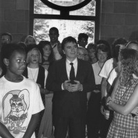 Actor Dudley Moore visits the National Museum of African Art, ca. 1988 - 1991