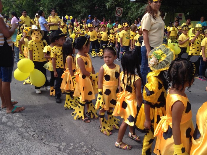 Costumed children line up for the 2014 Golden Frog Day Parade. (Photo courtesy El Valle Amphibian Conservation Center)