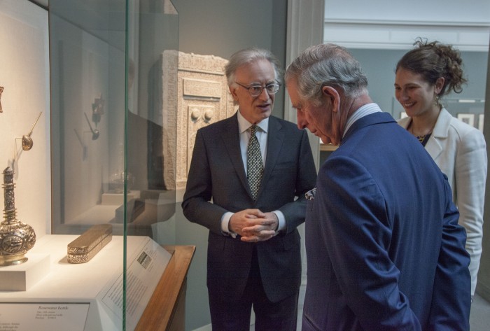 From left to right: Julian Raby, the Dame Jillian Sackler Director of the Arthur M. Sackler Gallery and the Freer Gallery of Art; The Prince of Wales; and Shoshana Stewart, CEO of Turquoise Mountain (photo by Neil Greentree)