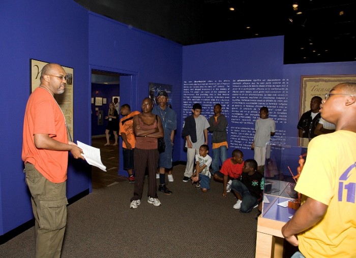 Robert Lee giving a tour at the Anacostia Community Museum