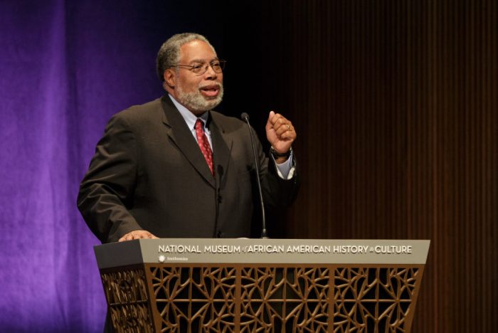 Lonnie Bunch at podium