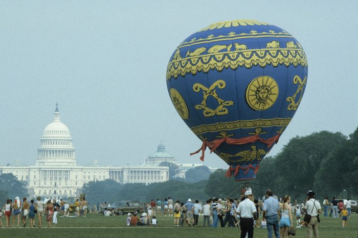 Hot air balloon on the National Mall, with Capitol in the background