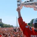 Ovechkin with cup from behind