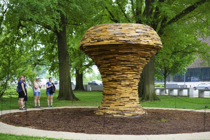 Sculpture resembling a mushroom