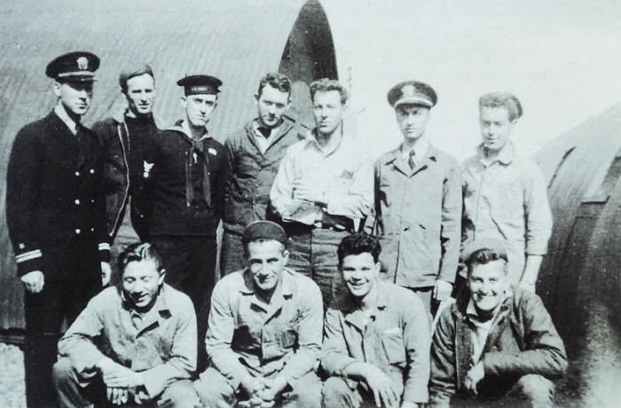 Old B&W photo of LCC crew