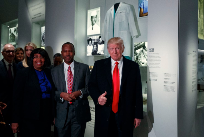 Group shot with Trump and Carson in foreground