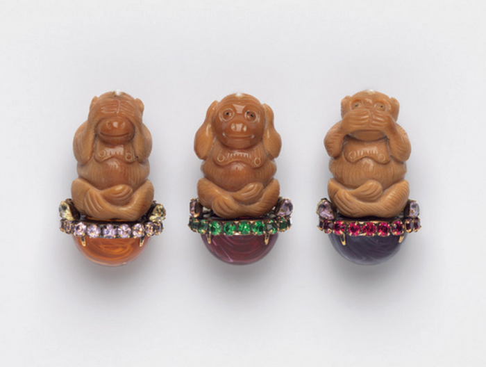 Three monkeys brooch