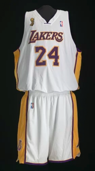 Lakers uniform