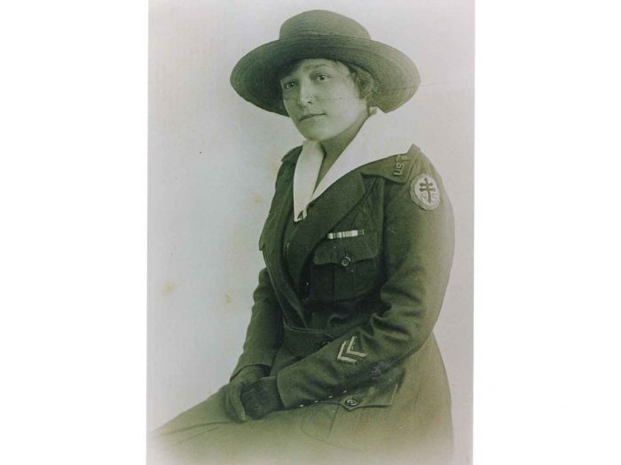 Woman in WWi nurse uniform