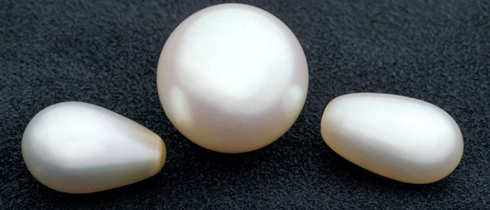 The true story behind how pearls are made