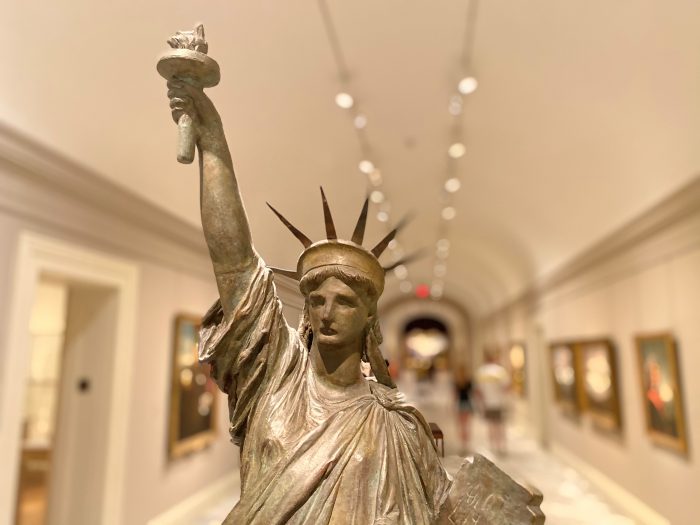 Statue "Liberty"