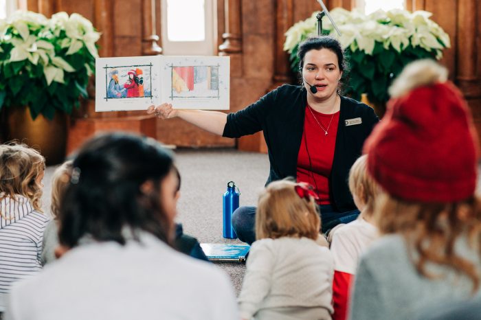 Anne-Marie Gillebrand hosts storytime at the Smithsonian Winter Family Festival at Smithsonian Castle 12/14/19. Photo Credit: Nicholas Karlin www.nicholaskarlin.com