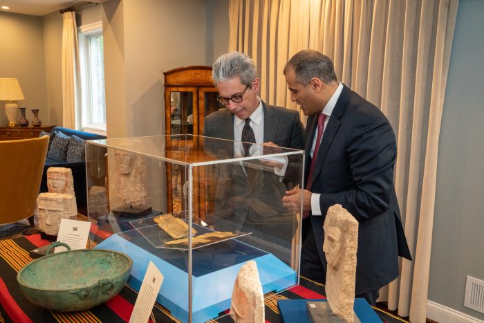 NMAA director and Yemeni Ambassador examine objects to be repatriated